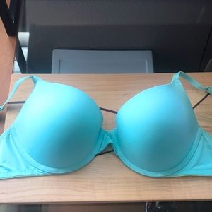 Victoria’s Secret 36C pale blue bra